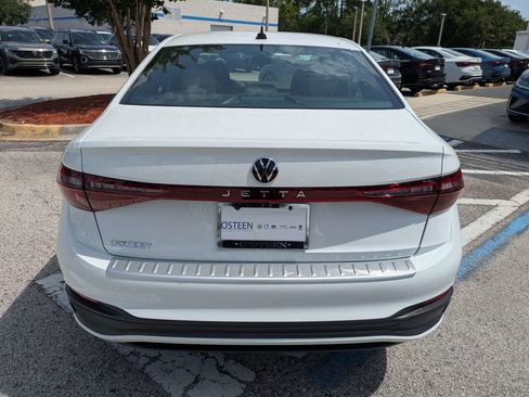 Used 2026 Volkswagen Jetta Sport FWD image 5