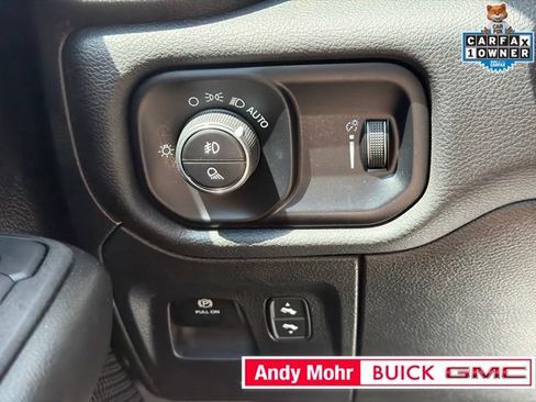 Used 2025 RAM 1500 Big Horn AWD/4WD image 33
