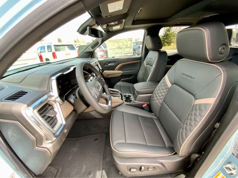 New 2026 GMC Canyon Denali image 24