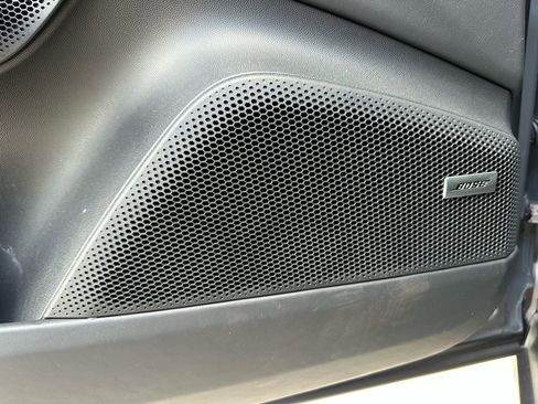 Certified 2025 Porsche Macan 4 Electric image 22