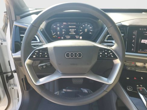 Used 2025 Audi Q4 e-tron Premium w/ Convenience Package RWD image 28