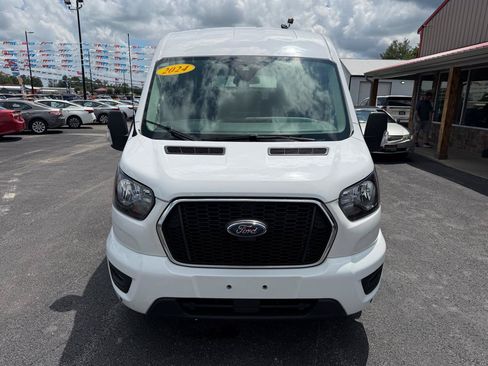 Used 2024 Ford Transit 350 XLT RWD image 11