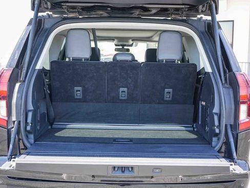 Certified 2025 Ford Expedition Active AWD/4WD image 31