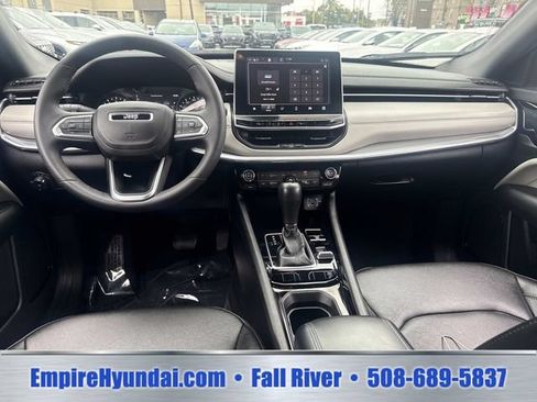Used 2024 Jeep Compass Limited AWD/4WD image 15