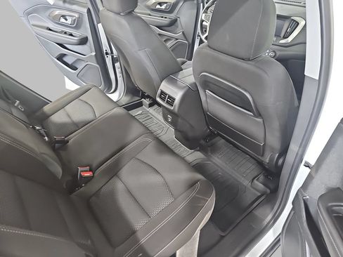 Used 2023 GMC Terrain SLE w/ LPO, Floor Liner Package AWD/4WD image 14