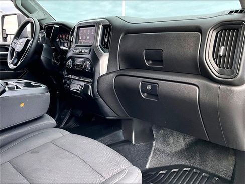 Used 2024 Chevrolet Silverado 2500 W/T w/ WT Convenience Package image 13