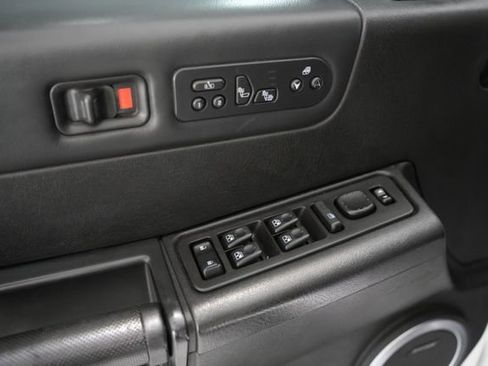 Used 2005 HUMMER H2 Base w/ Preferred Equipment Group image 10