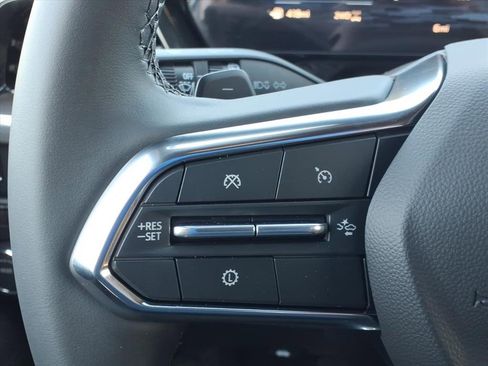 New 2026 Chevrolet Suburban LS image 18