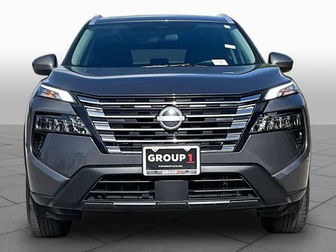 Certified 2026 Nissan Rogue SV w/ SV Premium Package FWD image 4