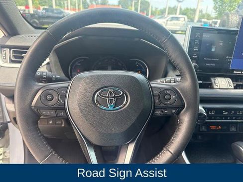 Used 2021 Toyota RAV4 XSE w/ XSE Grade Weather Package AWD/4WD image 14