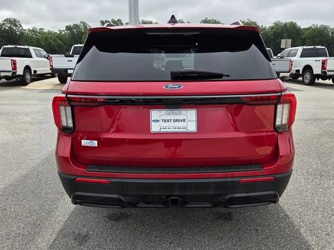 Used 2025 Ford Explorer ST-Line RWD image 10