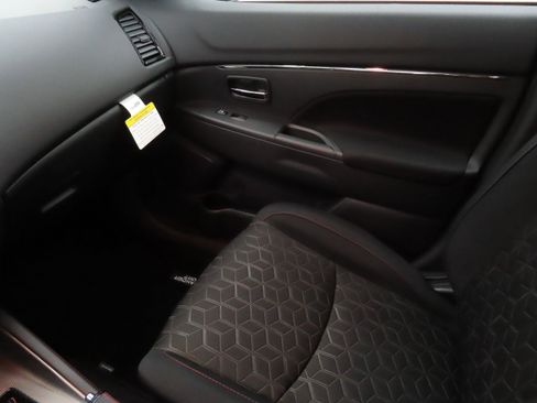 New 2026 Mitsubishi Outlander Sport LE AWD/4WD image 18