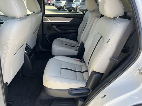 Used 2024 MAZDA CX-90 3.3 Turbo w/ Premium Package image 30