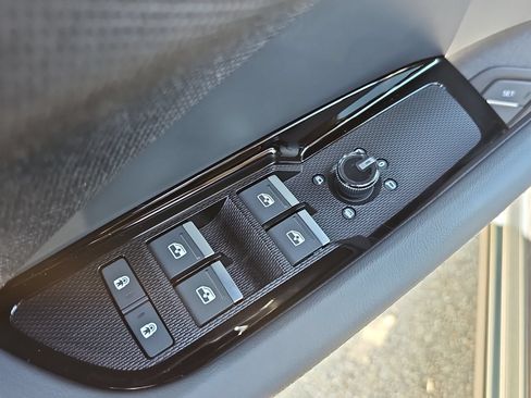 New 2026 Audi Q3 quattro 2.0T AWD/4WD image 25