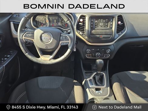 Used 2016 Jeep Cherokee Latitude image 17