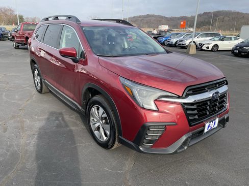 Used 2024 Subaru Ascent Premium w/ Convenience Package image 10