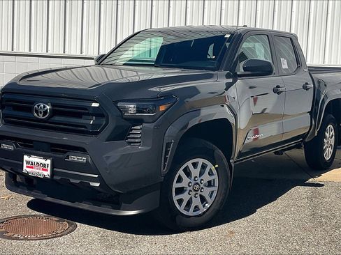 New 2025 Toyota Tacoma SR5 image 2