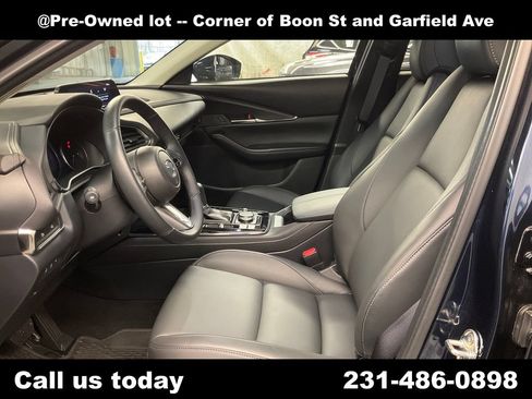 Used 2025 MAZDA CX-30 AWD 2.5 S w/ Preferred Package image 11
