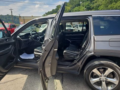 Used 2021 Jeep Grand Cherokee L Limited image 14