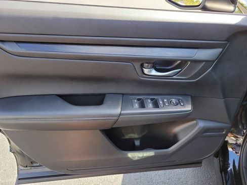 Certified 2025 Honda CR-V LX image 21