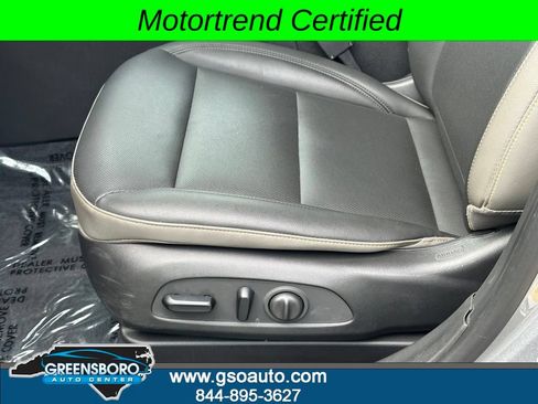 Used 2024 Chevrolet Trax ACTIV w/ Sunroof Package FWD image 13