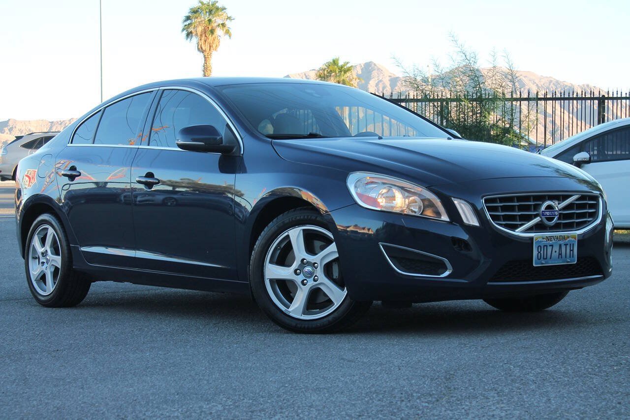 Used 2012 Volvo S60 T5 w/ Climate Pkg FWD image 1