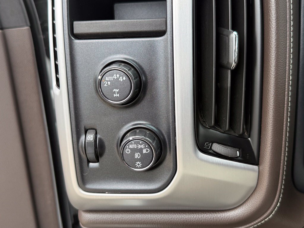 Used 2018 GMC Sierra 1500 SLT w/ SLT Premium Package AWD/4WD image 26