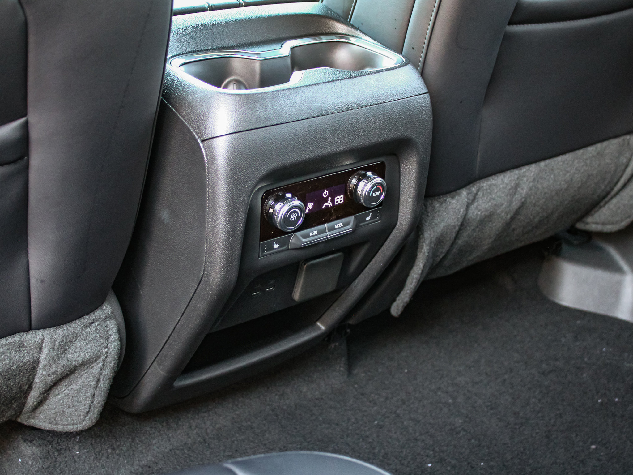 New 2027 GMC Acadia Elevation w/ Black Edition AWD/4WD image 23