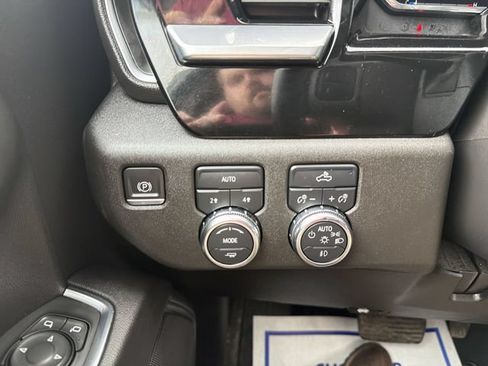 Used 2023 GMC Sierra 1500 Elevation AWD/4WD image 18