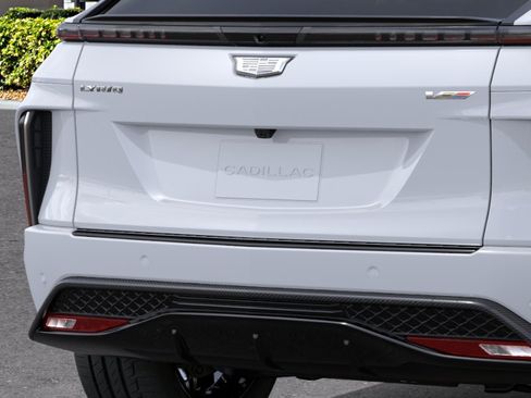 New 2026 Cadillac Lyriq V w/ Exterior Carbon Fiber Package AWD/4WD image 14
