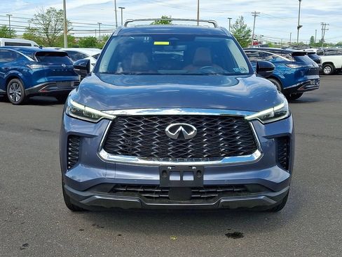 Used 2023 INFINITI QX60 Sensory w/ Vision Package AWD/4WD image 2
