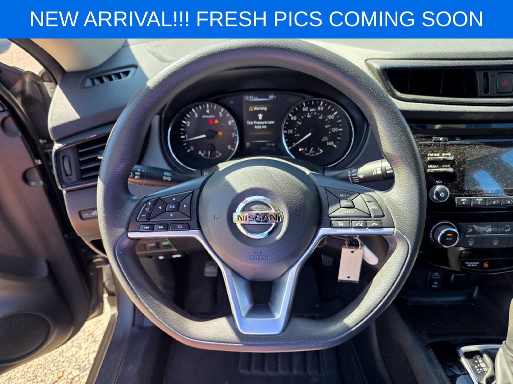 Used 2017 Nissan Rogue S FWD image 11