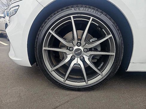 Used 2022 Genesis G70 2.0T w/ Prestige Package image 9