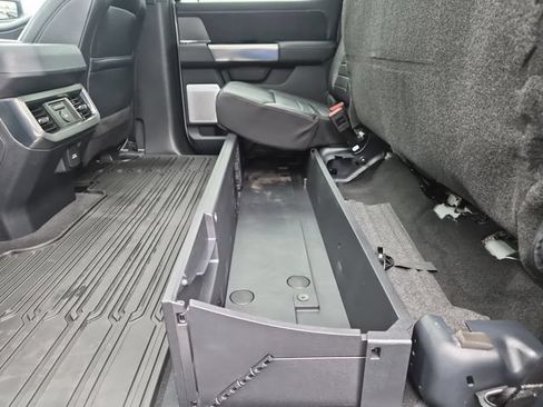 Certified 2025 Ford F350 Platinum w/ Tremor Off-Road Package AWD/4WD image 27