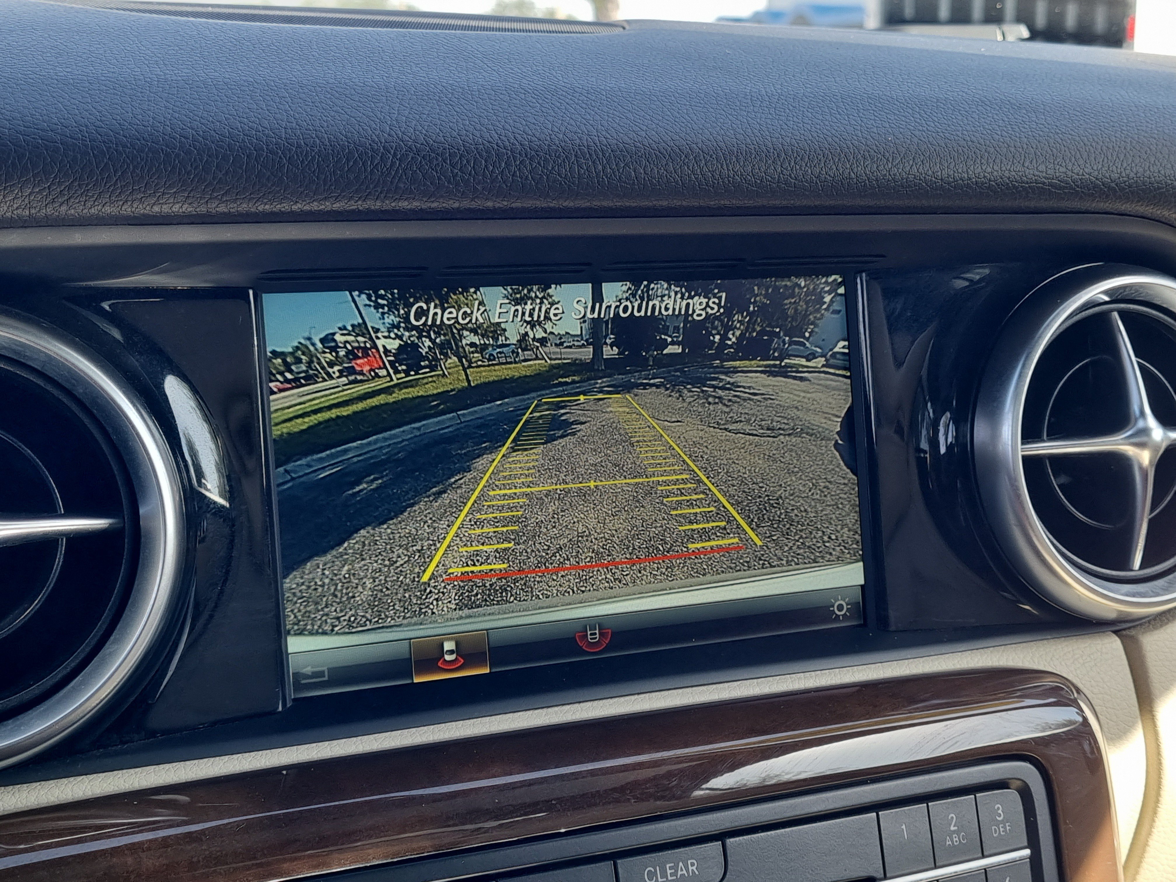 Used 2020 Mercedes-Benz SLC 300 w/ Premium Package image 28