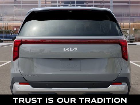 New 2026 Kia Carnival EX image 13