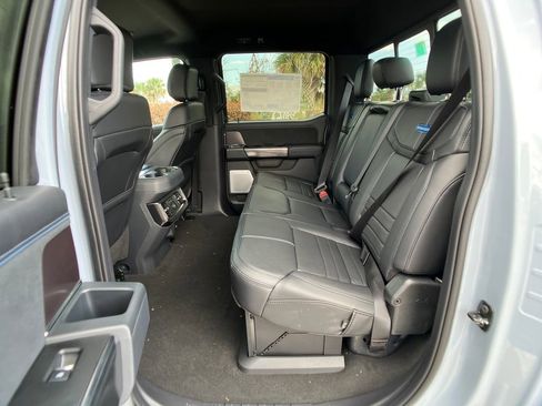 New 2026 Ford F350 Platinum image 32