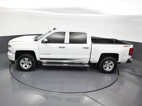 Used 2018 Chevrolet Silverado 1500 LT w/ All Star Edition AWD/4WD image 18