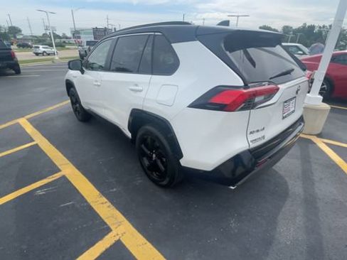 Used 2019 Toyota RAV4 XSE w/ Carpet Mat Package AWD/4WD image 8