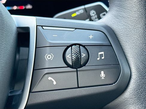 Used 2025 BMW X1 xDrive28i image 38