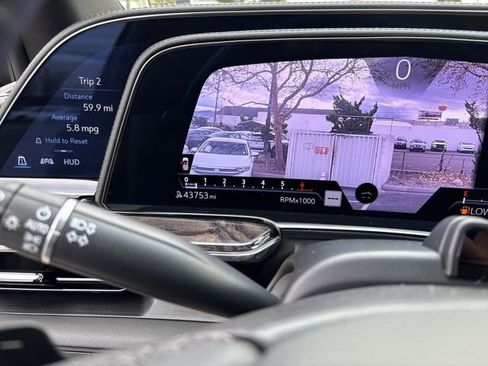 Certified 2023 Cadillac Escalade ESV Premium Luxury w/ Performance Package image 19