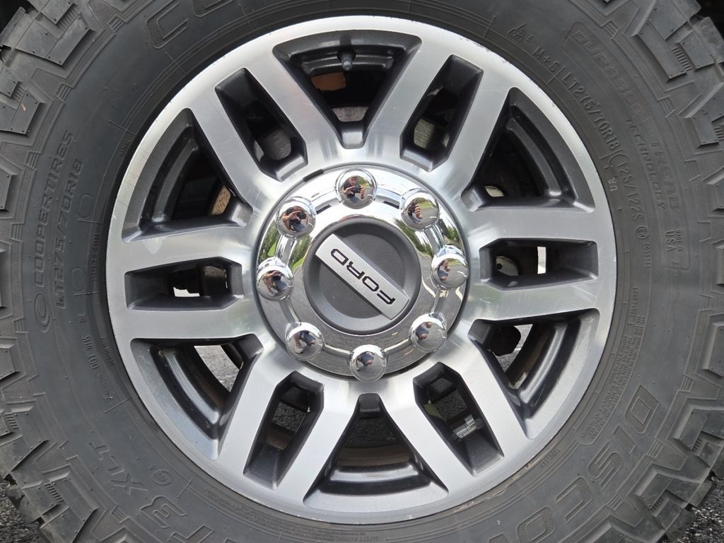 Used 2019 Ford F250 Lariat w/ Lariat Value Package AWD/4WD image 15