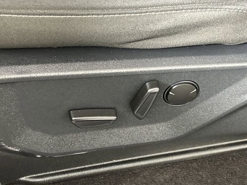 Used 2022 Ford F150 XLT w/ Equipment Group 302A High image 19