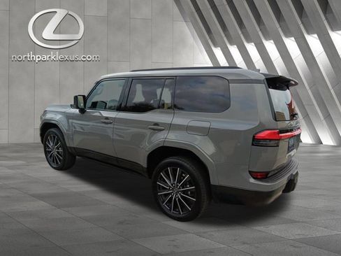 Certified 2026 Lexus GX 550 GX 550 Luxury+ w/ Cold Area Package image 2