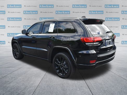 Used 2021 Jeep Grand Cherokee Laredo X AWD/4WD image 8