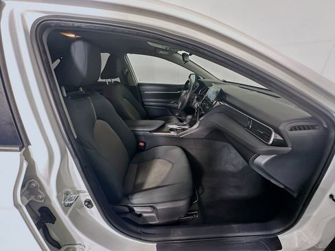 Used 2023 Toyota Camry LE image 30