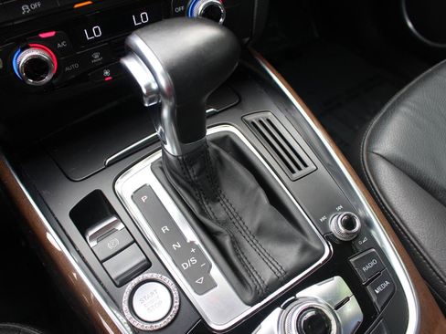 Used 2015 Audi Q5 2.0T Premium Plus AWD/4WD image 28