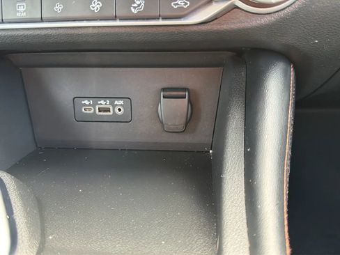 Used 2020 Nissan Sentra SR FWD image 19