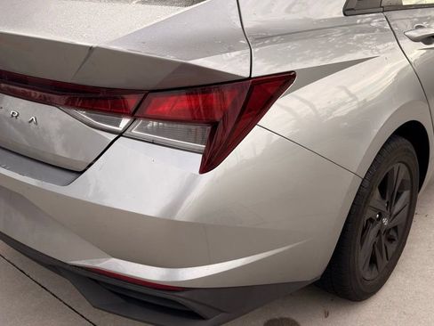 Used 2021 Hyundai Elantra SEL FWD image 7