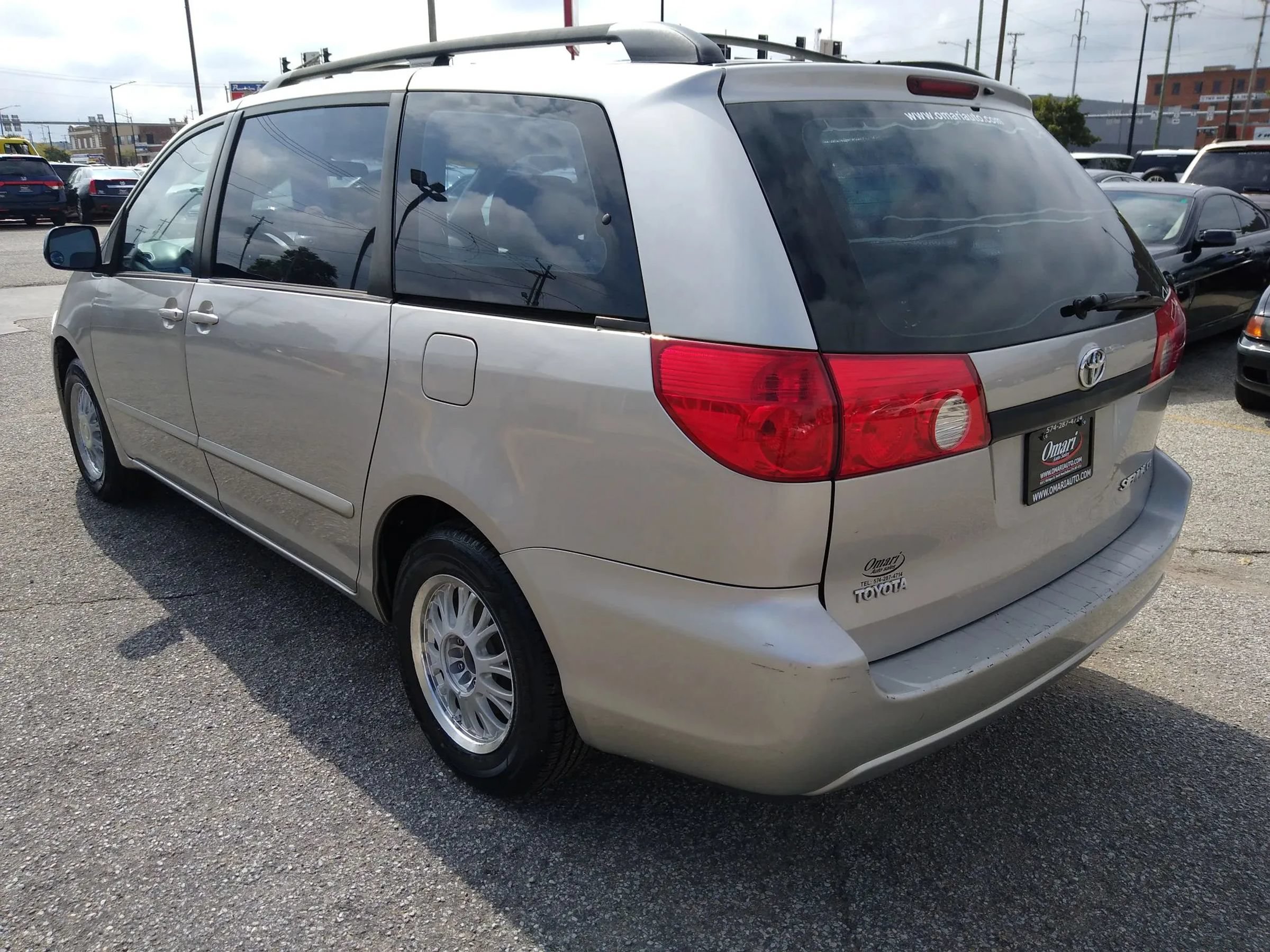Used 2007 Toyota Sienna CE FWD image 7